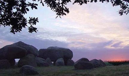 Hunnebedden-in-drenthe woningontruiming-drenthe Hunnebedden-in-drenthe woningontruiming-drenthe